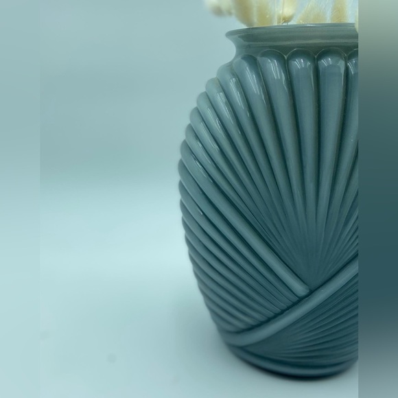 MCM Anchor Hocking Draped Ribbed Glass Vase in Grey - Picture 6 of 6